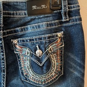 BNWOT*Miss Me Chloe Boot Jeans